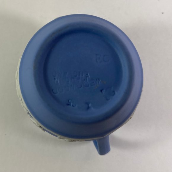 Wedgwood Jasperware Pottery Miniature Pitcher 2.5 inch blue - Picture 6 of 7